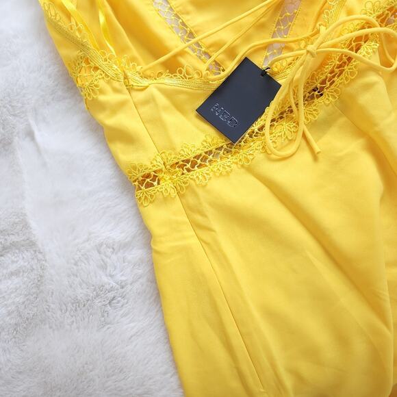 NBD Revolve Chels Halter Lace-Up Back Mini Dress Yellow Lattice Cutout S NWT - Picture 8 of 12